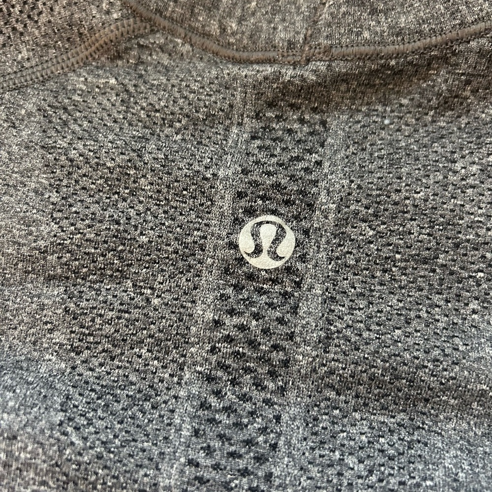 Lululemon Athletica Fitted Long Sleeve Tee - Picture 4 of 6